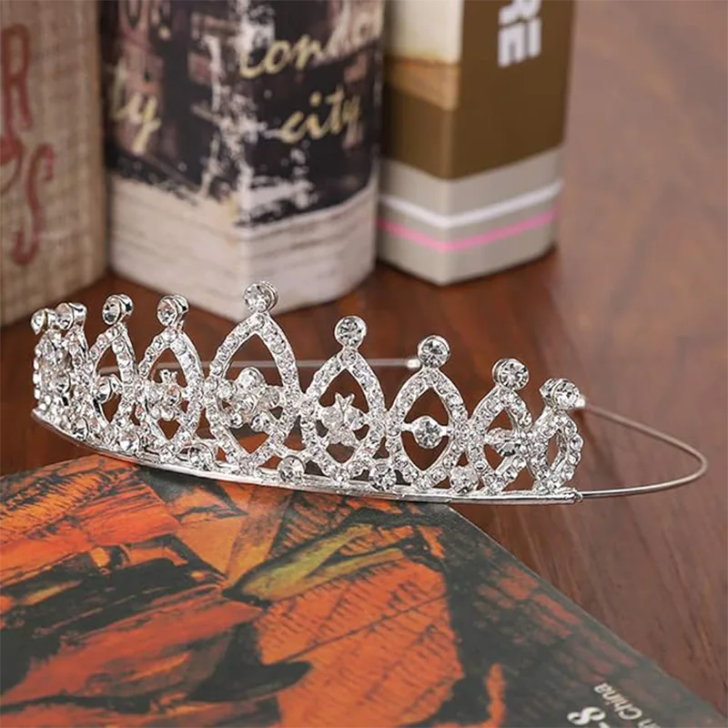 Mikä tekee Crystal Crown Metal -pääpannasta ajattoman eleganssin ja käsityötaidon?